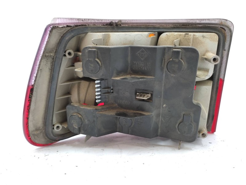 Piloto Trasero Derecho  - Opel Astra F Berlina Cdx 2