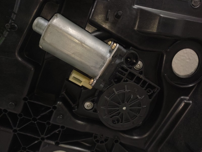 Elevalunas Delantero Derecho 2s61a045h16a  - Ford Fiesta (cbk) 1.4 16v Cat 4