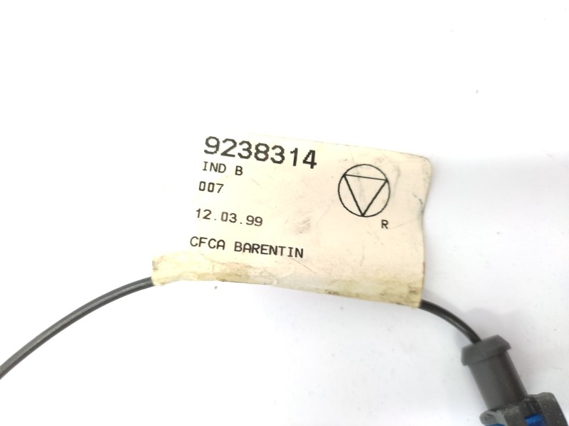 Recambio de pretensor airbag izquierdo para renault megane i fase 2 berlina (ba0) 1.4 referencia OEM IAM 7700832665J  