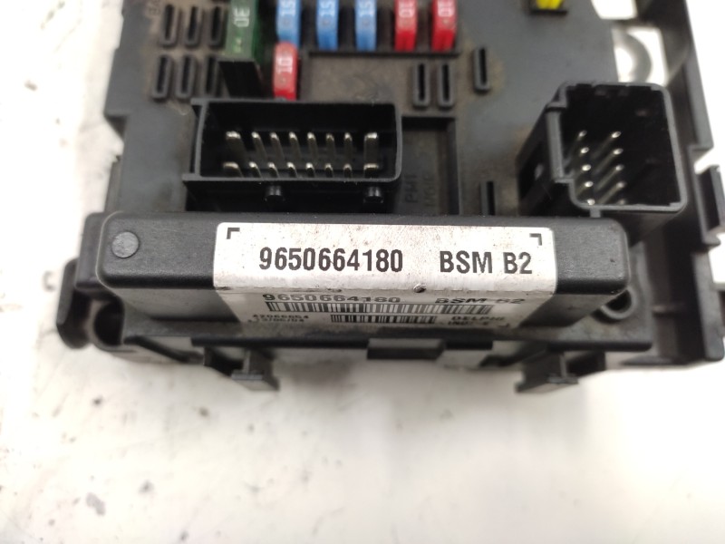 Caja Reles / Fusibles 9650664180  - Peugeot 307 (s1) Xr Clim 3