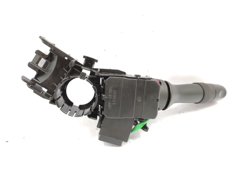 Mando Luces 841400d300  - Toyota Yaris 1.3 16v Cat 2