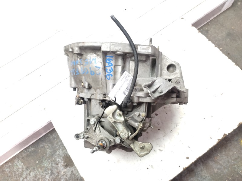 Recambio de caja cambios para renault megane ii coupe/cabrio 1.9 dci diesel referencia OEM IAM ND0008  