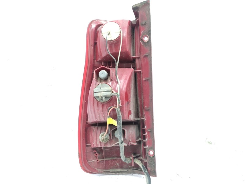 Piloto Trasero Derecho 9240217610  - Hyundai Matrix (fc) 1.6 Cat 2