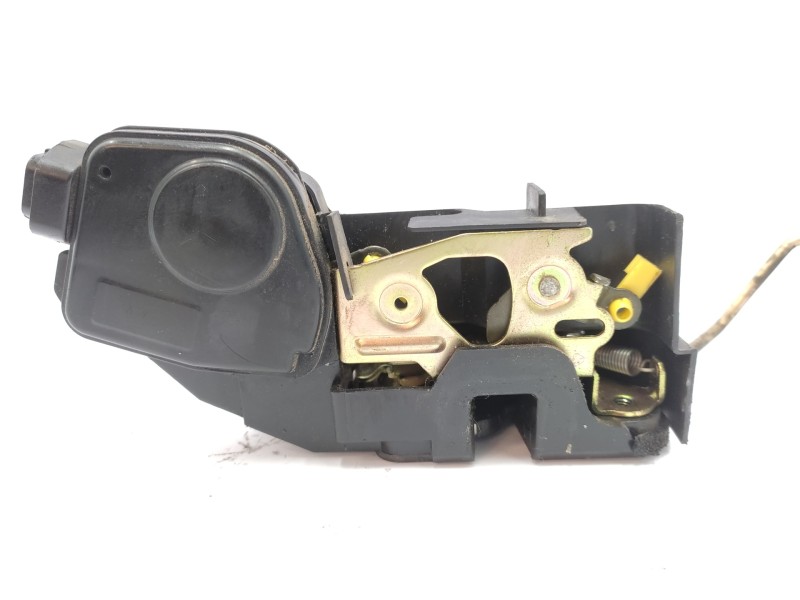 Recambio de cerradura puerta delantera derecha para hyundai matrix (fc) 1.6 cat referencia OEM IAM 8132017120  