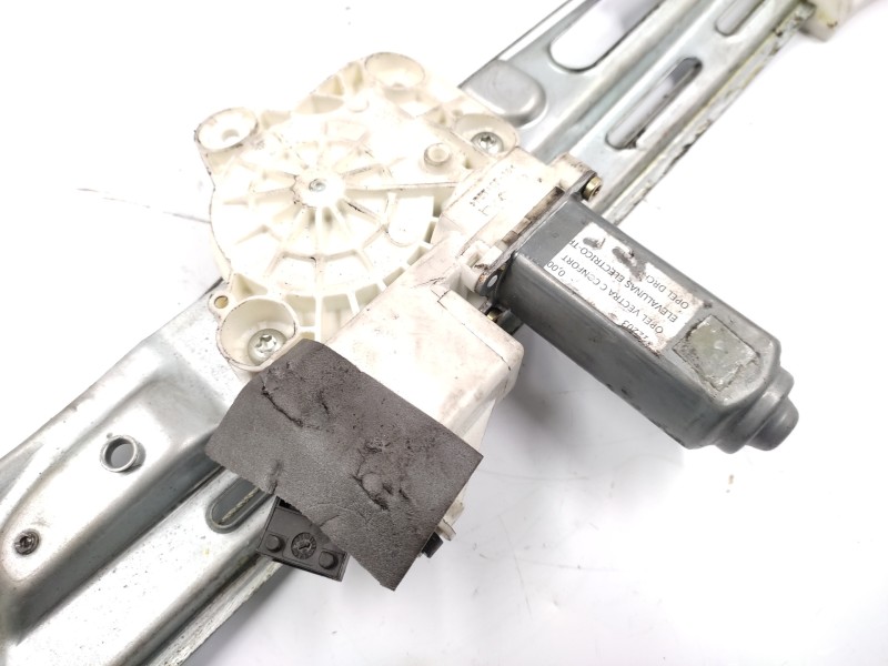 Elevalunas Trasero Derecho 24414777 991324102  - Opel Vectra C Berlina 1.6 16v 3