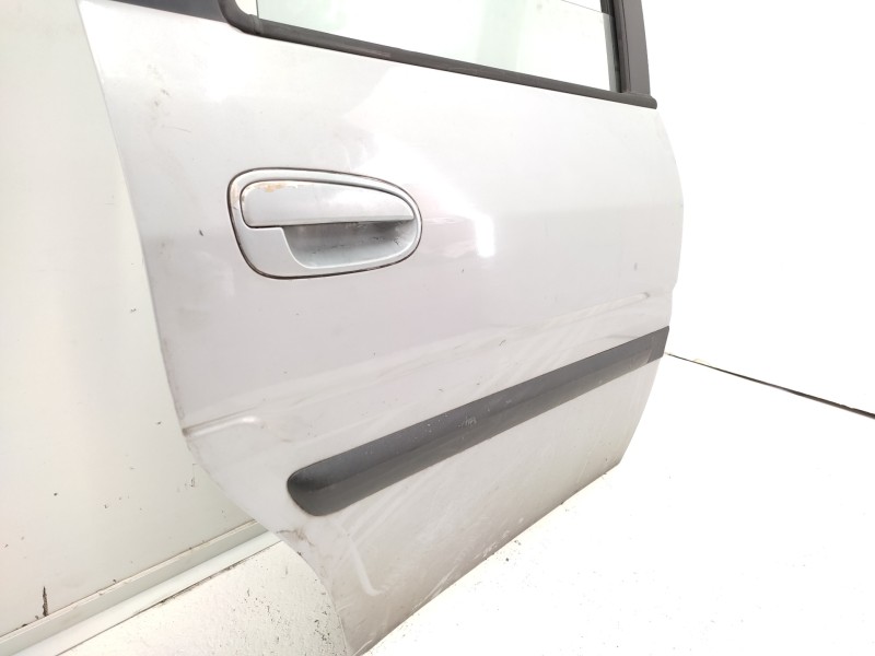 Puerta Trasera Derecha 4400417020  - Hyundai Matrix (fc) 1.6 Cat 5
