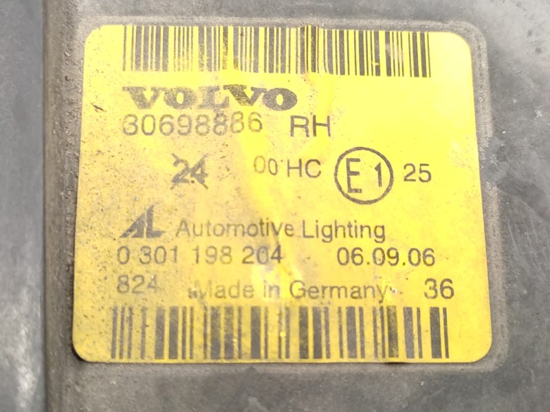 Faro Derecho 30698886 89900320  - Volvo V50 Familiar 1.6 D Drive Kinetic 4