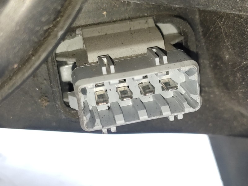 Faro Derecho 89007898 8693548  - Volvo V70 Familiar 2.4 (103kw) 4