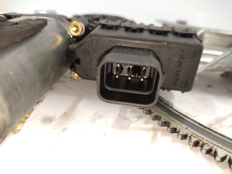 Elevalunas Delantero Derecho 101250200 0711002677  - Opel Zafira A 1.6 16v 6