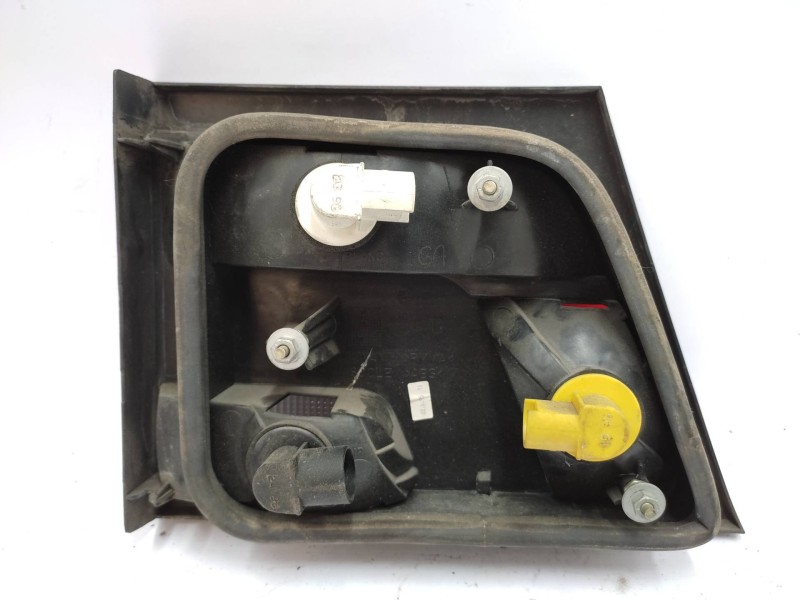 Piloto Trasero Derecho Interior 6351a6  - Peugeot 806 St 2