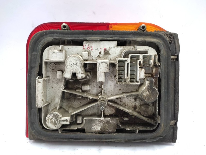 Piloto Trasero Izquierdo 635041  - Peugeot 205 Berlina Xad / Xad Multi 2