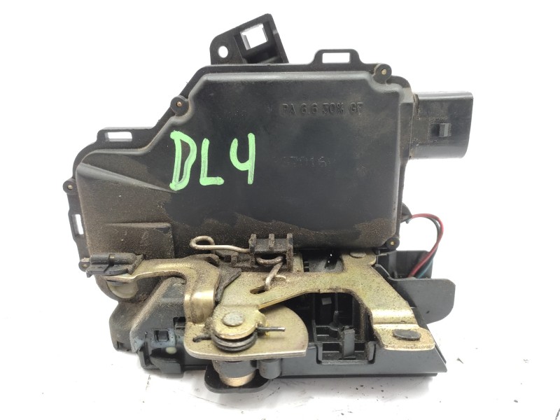 Recambio de cerradura puerta delantera derecha para skoda octavia berlina (1u2) 1.6 referencia OEM IAM 3B1837016A  