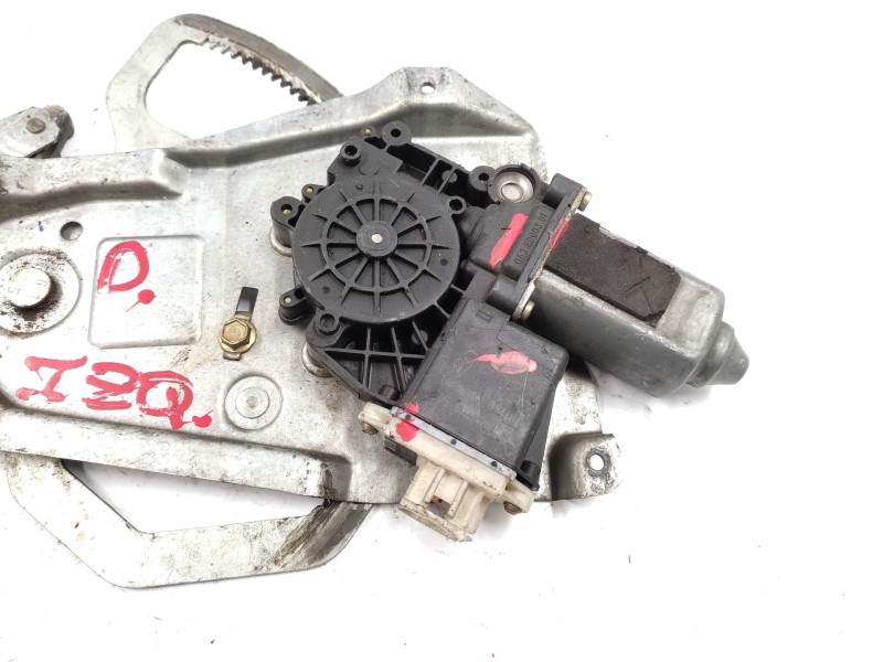 Elevalunas Delantero Izquierdo 90459121 193800202 05070401  - Opel Omega B 2.0 5