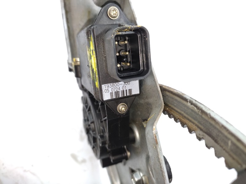 Elevalunas Delantero Izquierdo 193792102 193800300 05072401  - Opel Omega B 2.0 2