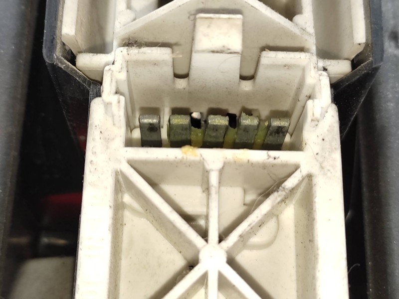 Recambio de piloto trasero izquierdo para renault rapid/express (f40) 1.4 familiar kat (f407/40v) referencia OEM IAM   