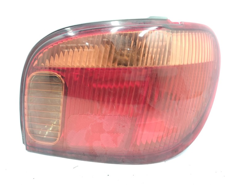 Recambio de piloto trasero derecho para toyota yaris (ncp1/nlp1/scp1) 1.3 cat referencia OEM IAM 815510D070  