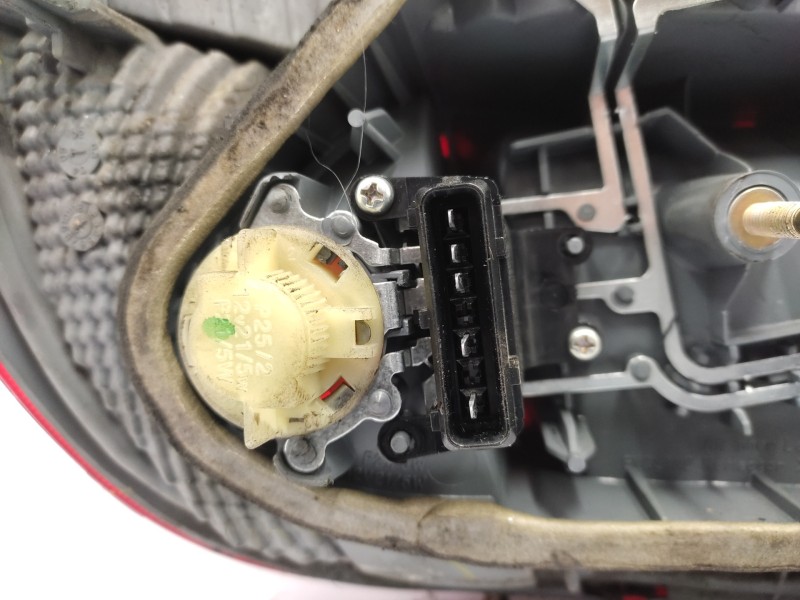 Piloto Trasero Derecho 815510d070  - Toyota Yaris (ncp1/nlp1/scp1) 1.3 Cat 3