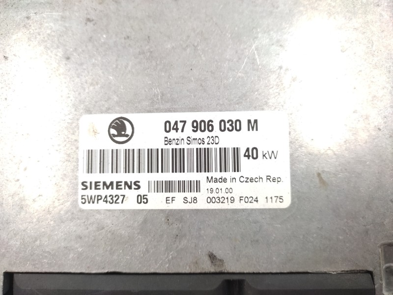 Centralita Motor Uce 047906030m 5wp4327  - Skoda Felicia Berlina ( 791) 1.3 4