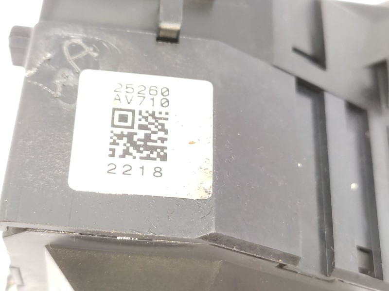 Mando Limpia 25260av710  - Nissan Primera Berlina (p12) Acenta 4