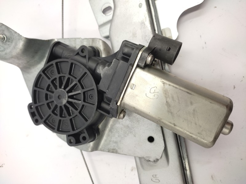 Elevalunas Delantero Izquierdo 8200603858  - Dacia Sandero Básico 2