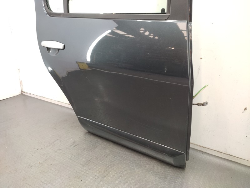 Puerta Trasera Derecha 821006948r  - Dacia Sandero Básico 3