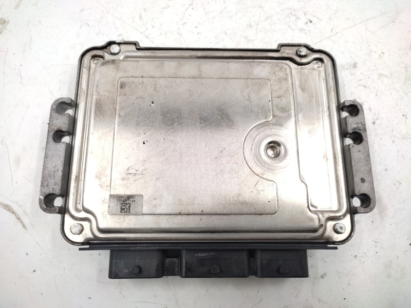 Centralita Motor Uce 9661769080 0281011804  - Citroën C3 Hdi 92 Collection 5