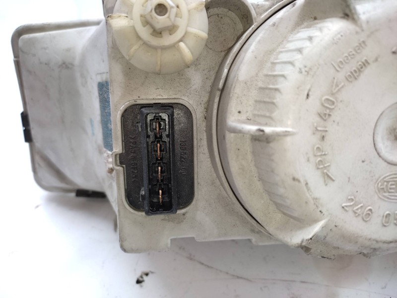 Faro Derecho 24615000  - Skoda Felicia Berlina ( 791) 1.3 3