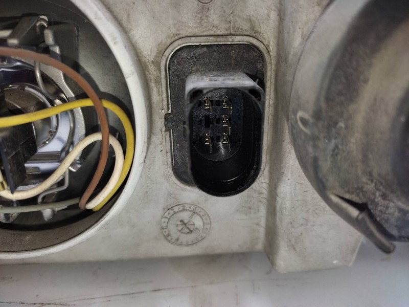 Faro Derecho 24608600  - Skoda Octavia Combi (1u5) 1.6 3