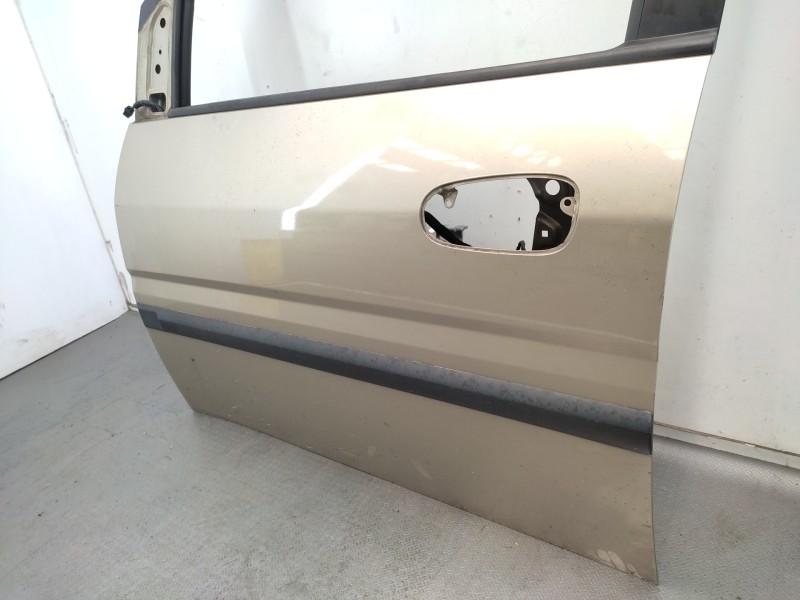 Puerta Delantera Izquierda 7600317020  - Hyundai Matrix (fc) 1.6 Cat 2