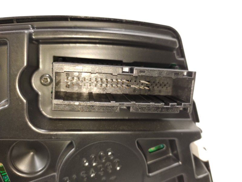 Cuadro Instrumentos 13267567  - Opel Zafira B 1.9 Cdti 3