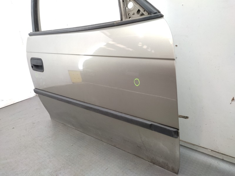 Recambio de puerta delantera derecha para opel astra f sedán (t92) 1.6 i 16v (f19, m19) referencia OEM IAM   