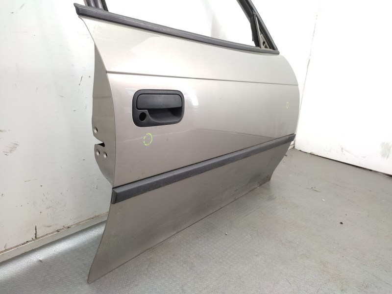 Recambio de puerta delantera derecha para opel astra f sedán (t92) 1.6 i 16v (f19, m19) referencia OEM IAM   