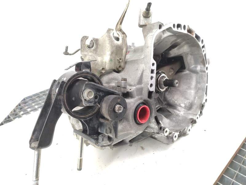 Caja Cambios 331110d020 303000d030  - Toyota Yaris (ncp1/nlp1/scp1) 1.3 Cat 2