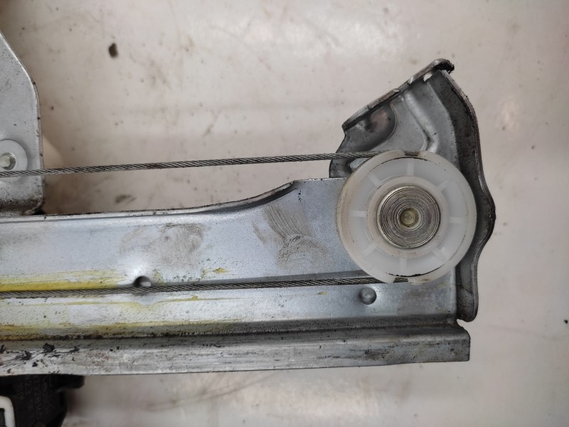 Elevalunas Trasero Derecho 0130822238  - Citroën C4 Berlina Collection 4