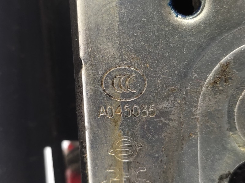 Cerradura Puerta Delantera Izquierda 7121021024  - Ssangyong Rodius Xdi 5