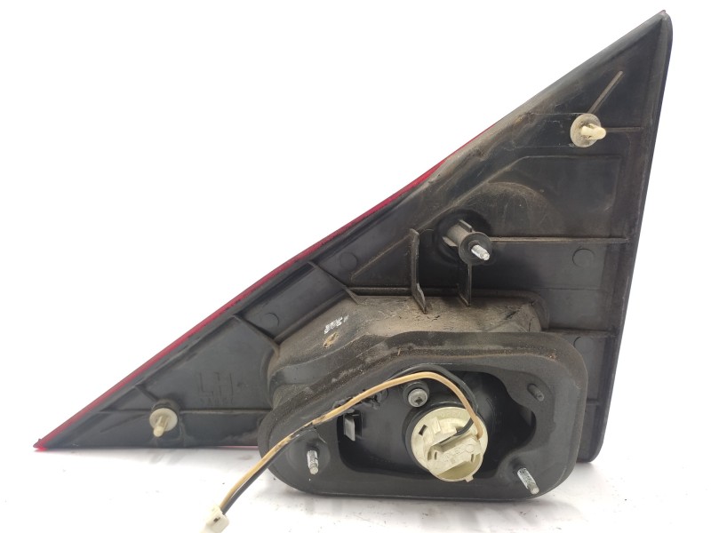 Piloto Trasero Izquierdo Interior 8360121411  - Ssangyong Rodius Xdi 2