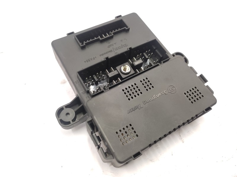 Modulo Electronico 8232021031  - Ssangyong Rodius Xdi 2