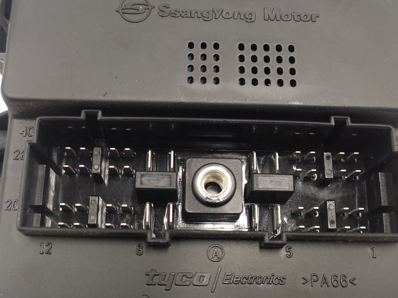 Modulo Electronico 8232021031  - Ssangyong Rodius Xdi 3
