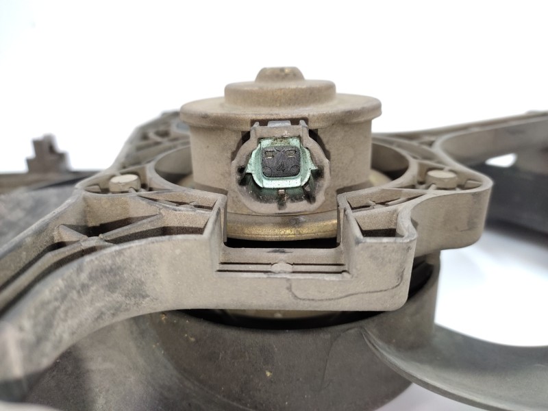 Electroventilador 24481bm410  - Nissan Primera Berlina (p12) Acenta 3