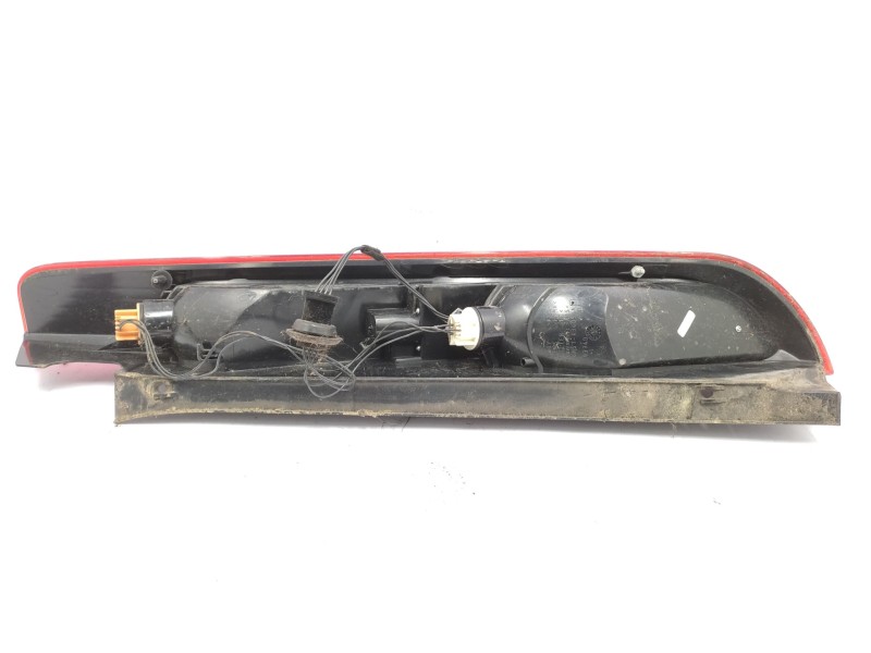 Piloto Trasero Izquierdo 8m5113405jc 1528769  - Ford Focus Berlina (cap) 1.8 Cat 2