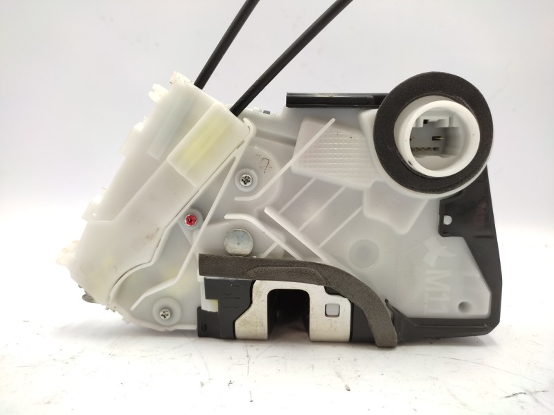 Cerradura Puerta Delantera Derecha 690300d540  - Toyota Yaris 1.3 16v Cat 3
