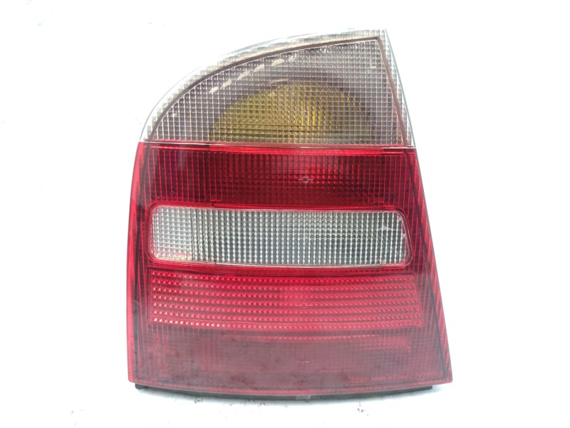 Recambio de piloto trasero izquierdo para skoda octavia berlina (1u2) 1.9 tdi glx referencia OEM IAM 1U6945095  