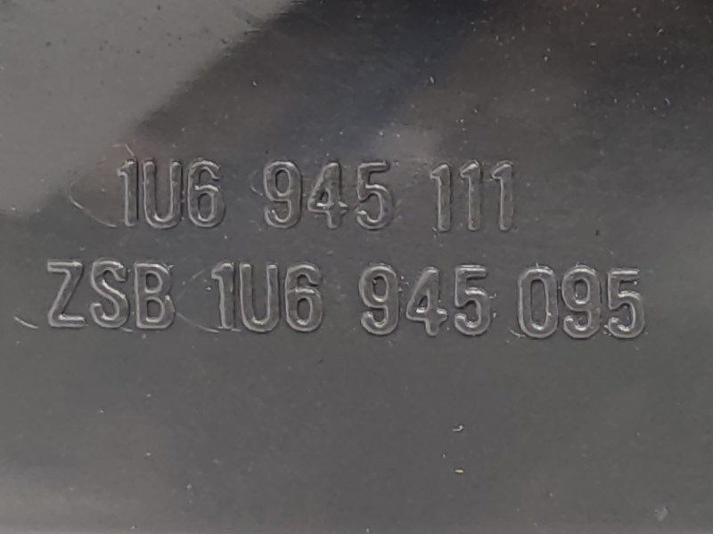 Recambio de piloto trasero izquierdo para skoda octavia berlina (1u2) 1.9 tdi glx referencia OEM IAM 1U6945095  