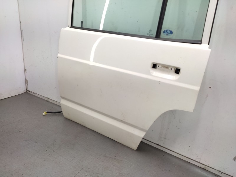 Puerta Trasera Izquierda  - Nissan Patrol (k/w260) 2.8 Diesel 2