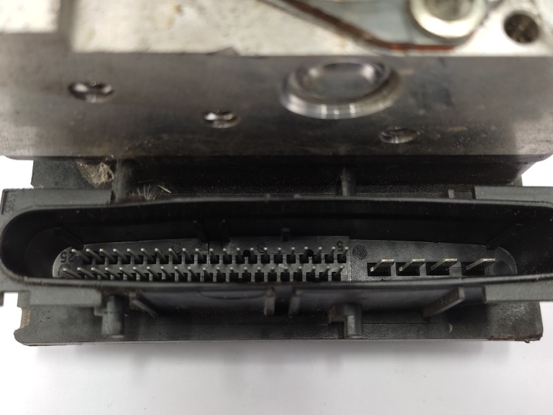 Abs Eh46437a0 0265235622 Ehy6437a0a - Mazda Cx-7 (er) Luxury 3