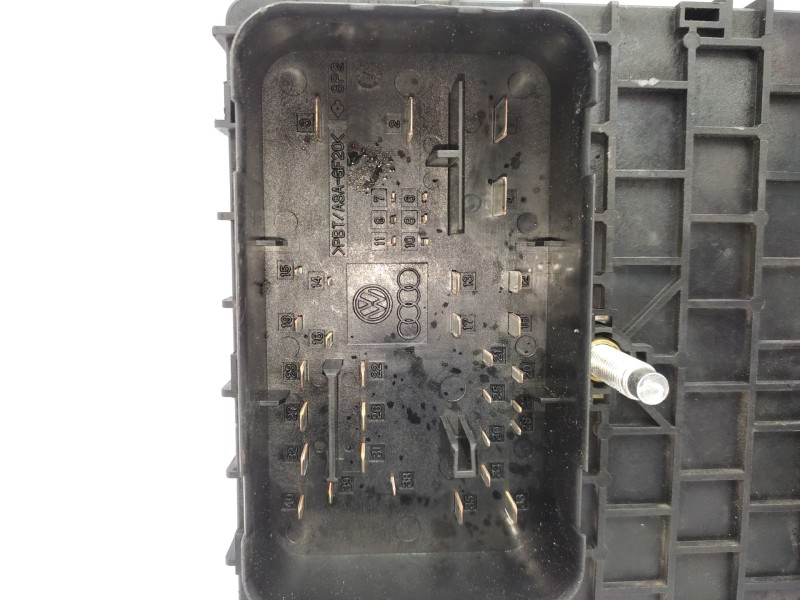 Caja Reles / Fusibles 3c0937125  - Volkswagen Passat Berlina (3c2) 2.0 Tdi 9