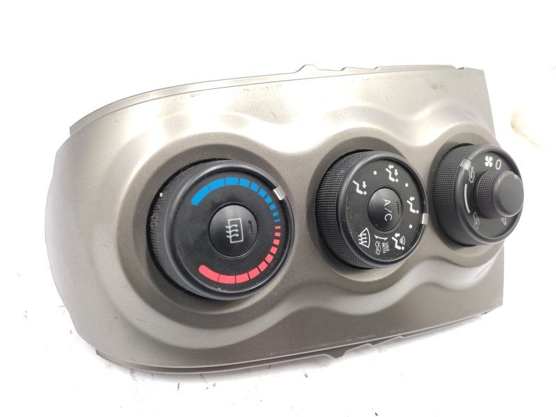 Mando Calefaccion / Aire Acondicionado 554060d190 559000d280b0  - Toyota Yaris 1.4 Turbodiesel Cat 8