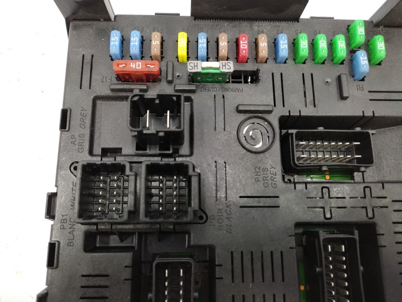 Caja Reles / Fusibles 9660105980  - Citroën C5 Berlina Sx (e) 4