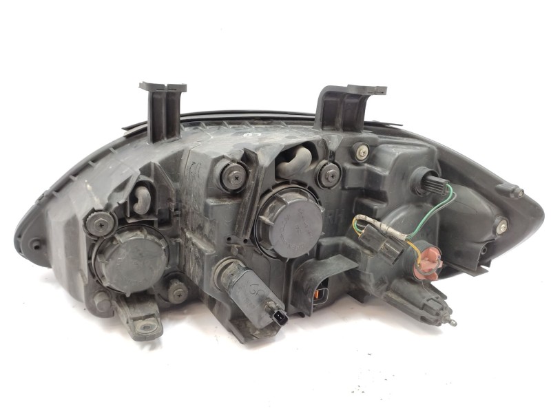 Faro Derecho 8310221305  - Ssangyong Rodius I 2.7 Xdi 2