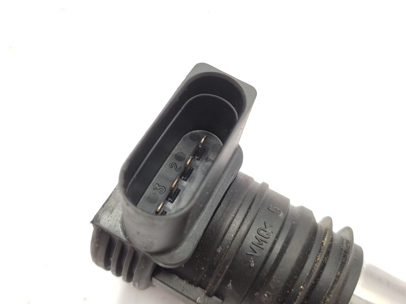 Bobina Encendido 06a905115d  - Audi Tt (8n3/8n9) 1.8 T Coupe (132kw) 4